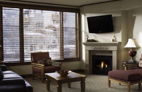 Park City Cabin | 25%OFF. PRESIDENT’S WEEK FEB 15 : 22, 2025 . 2Bedroom, 3Bath. SKI 2 Resort.