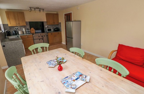 Narberth Cottage | 25 ST. JAMES STREET, pet friendly, with open fire in Narberth