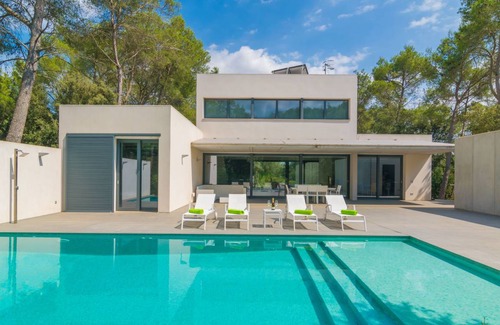 Crestatx House | 250 m² House ∙ 3 bedrooms ∙ 6 guests