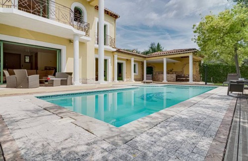 Grasse House | 250 m² House ∙ 3 bedrooms ∙ 6 guests