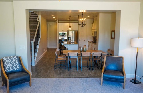 St. George House | 250 m² House ∙ 4 bedrooms ∙ 14 guests