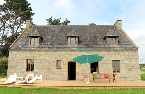 Plouzane House | 250 m² House ∙ 4 bedrooms ∙ 9 guests