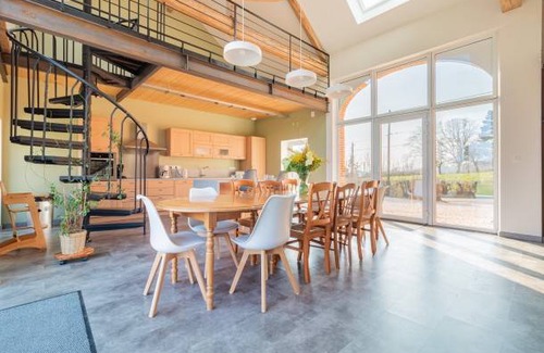 Sommeron House | 250 m² House ∙ 4 bedrooms ∙ 8 guests