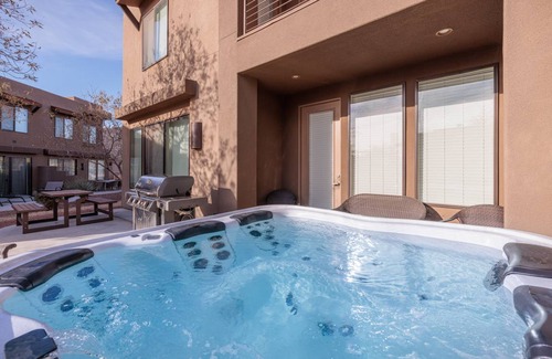 St. George House | 250 m² House ∙ 5 bedrooms ∙ 17 guests