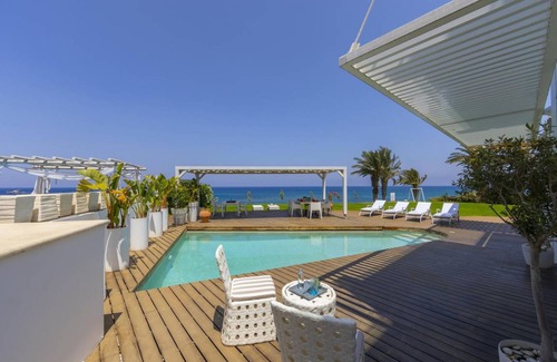 Pernera Villa | 250 m² Villa ∙ 4 bedrooms ∙ 8 guests