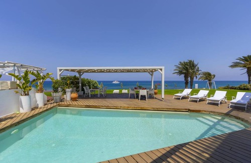 Pernera Villa | 250 m² Villa ∙ 4 bedrooms ∙ 8 guests