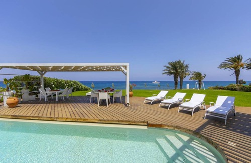 Pernera Villa | 250 m² Villa ∙ 4 bedrooms ∙ 8 guests