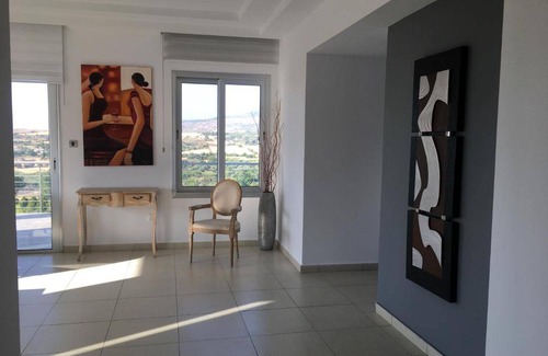 Goudi Villa | 250 m² Villa ∙ 4 bedrooms ∙ 8 guests