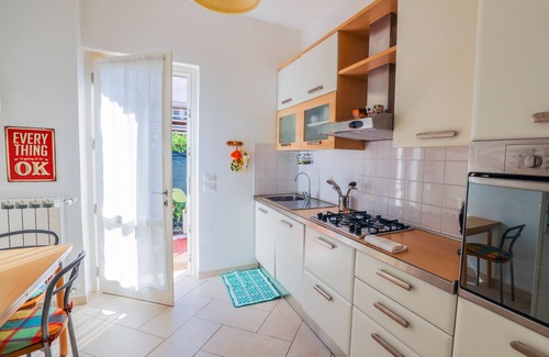 Marina di Pietrasanta Villa | 250 METERS FROM THE SEA, 3 LARGE BEDROOMS, AIR CONDITIONING WIFI, GARDEN