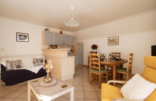 Valloire Apartment | 250m from ski slopes, 2nd floor, balcony, parking, ski locker, 48m², Valloire