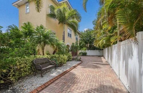 Holmes Beach House | 251 m² House ∙ 3 bedrooms ∙ 6 guests