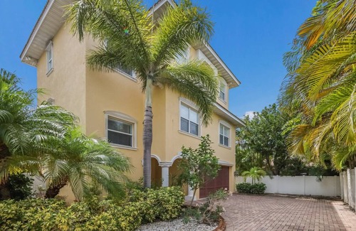 Holmes Beach House | 251 m² House ∙ 3 bedrooms ∙ 6 guests