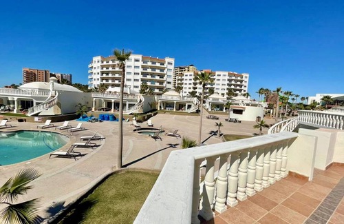 Sandy Beach Villa | 251 m² Villa ∙ 4 bedrooms ∙ 12 guests