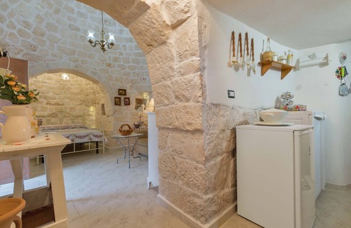 Carovigno Cottage | 2524 Trullo Melina by BarbarHouse