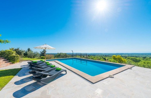 Felanitx Villa | 257 m² Villa ∙ 3 bedrooms ∙ 6 guests