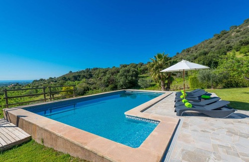 Felanitx Villa | 257 m² Villa ∙ 3 bedrooms ∙ 6 guests