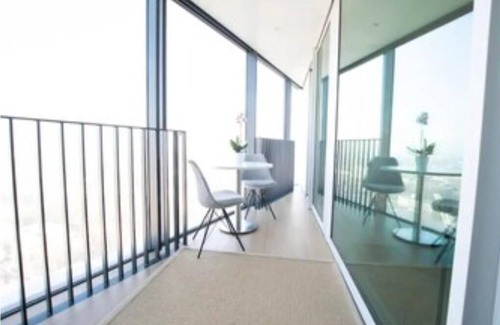 Elephant and Castle Apartment | 25th Floor, Cityscape View, ZONE 1