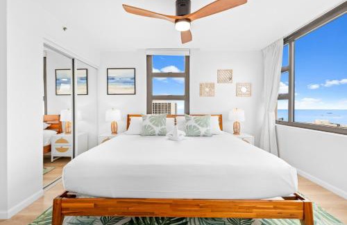 Waikiki Apartment | 25th Floor Ocean View, Steps to Waikiki Beach, Free Parking