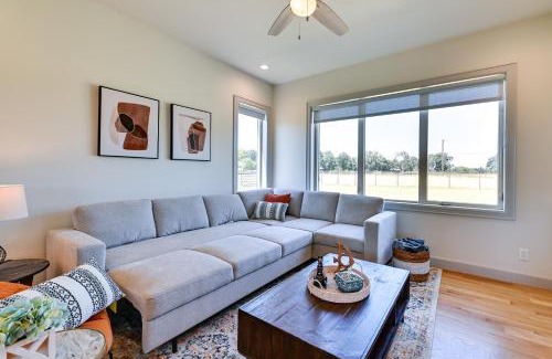 Weston House | 26-Acre Pilot Point Ranch Home with Pool and Mini Golf
