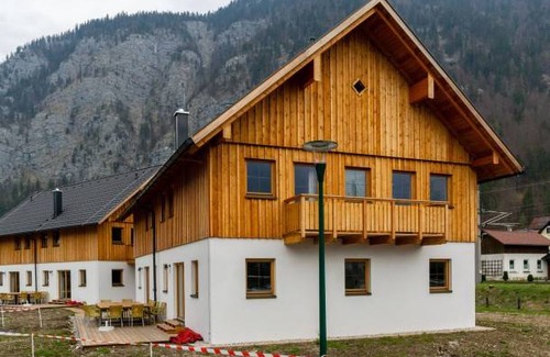 Obertraun Ski Chalet | 260 m² Chalet ∙ 8 bedrooms ∙ 16 guests