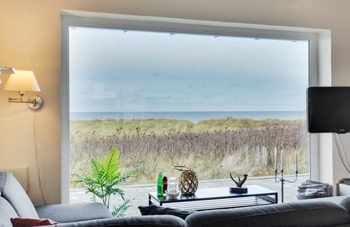 Lild Strand House | 260 m² House ∙ 5 bedrooms ∙ 10 guests