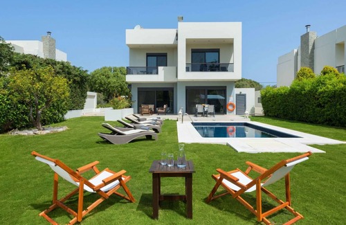 Filerimos Villa | 260 m² Villa ∙ 4 bedrooms ∙ 8 guests