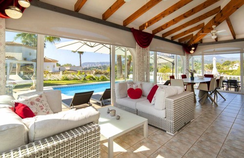 Empedrola Villa | 260 m² Villa ∙ 4 bedrooms ∙ 8 guests
