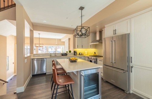 Canmore House | 2608 SQF ALL NEW STUNNING MOUNTAIN VIEW TOWNHOUSE#12: 4BR+4.5BTH for 12 NEAR ALL