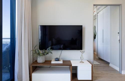 Cape Town City Centre Apartment | 26th Floor Exclusive Sky Suite Overlooking the Ocean