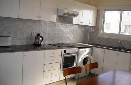 Paphos Apartment | 27/8 - 3/9 AVAIL! FAB. 2 BEDROOM PENTHOUSE APARTMENT, VIEWS, WIFI,nBEACH,CAFES
