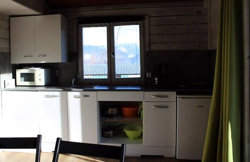Miribel-les-Echelles Ski Chalet | 27. Chalet Gentiane 24m² Mezzanine 5 persons
