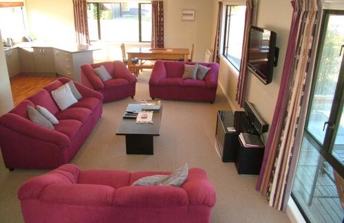 Hanmer Springs House | 27 Denby Place