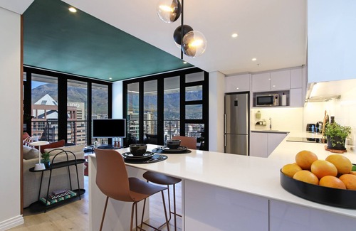 Cape Town City Centre Apartment | 270⁰ on Bree , Breathtaking Cloud Nine Views