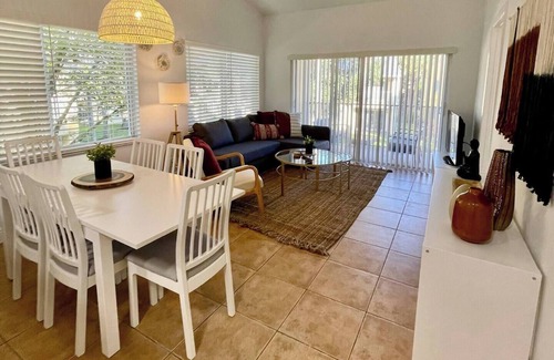 Mission Bay Apartment | 270C - Modern & Bright 3 Bedroom Apt in Boca Raton
