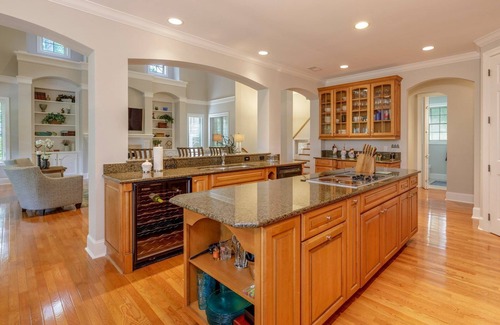 Folly Field House | 28 Moonshell - Luxury in Folly Field
