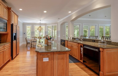 Folly Field House | 28 Moonshell - Luxury in Folly Field