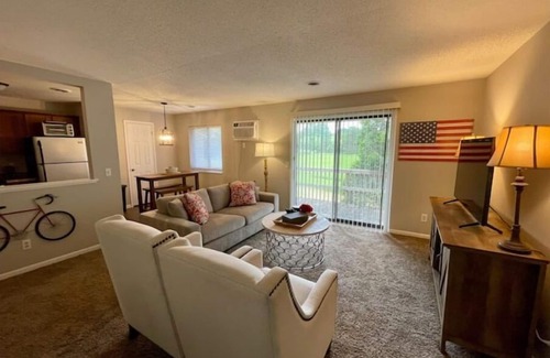 Traverse City Apartment | 28 North Extended Stay Suites! pickleball, hot tubs and game room + pool tables