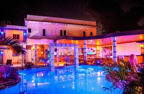 Villas Ana Maria Villa | 29 luxury bedrooms/bathrooms to pamper your large group!