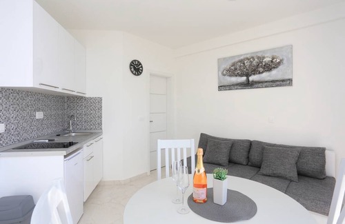 Zivogosce Apartment | 29 m² Apartment ∙ 1 bedroom ∙ 3 guests