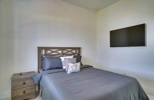 Diplomat House | 290 4 bedrooms Fenced yard Pool tvs in all rooms