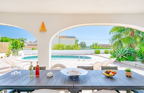 Benissa Coast Villa | 290 m² Villa ∙ 6 bedrooms ∙ 12 guests