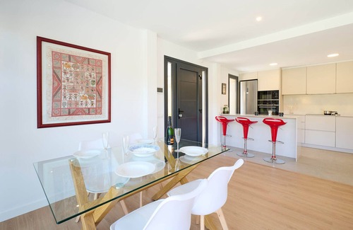 Vidreres Villa | 2AGN02 - Modern house with private swimming pool in residential area