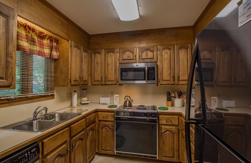 Sugar Mountain Condo | 2B Condo w/Access to Clubhouse and Slopes!