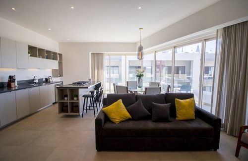 Emiliano Zapata Condo | 2BD/3BA Wrap Around Terrace Rooftop Pool Gym and Parking