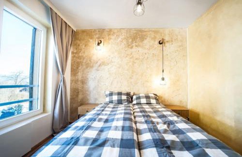 Kvartal Noviya Grad Apartment | 2BD App in Bojurland FREE Pool SPA Parking and Skishuttle