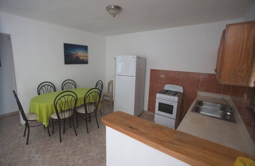 La Esplanada Apartment | 2BD guest-friendly condo with pool/AC/TV/Wi-Fi, near shops/bars