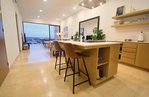 San Jose del Cabo Apartment | 2BD Luxury apartment Heart of Cabo (Montemar 202)