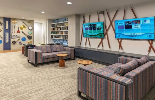 Civic District Hotel | 2BD Suite - Downtown Austin Resort Perfect for Families!