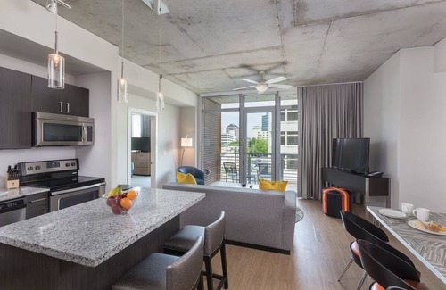 Civic District House | 2BD Suite - Downtown Austin Resort Perfect for Families!