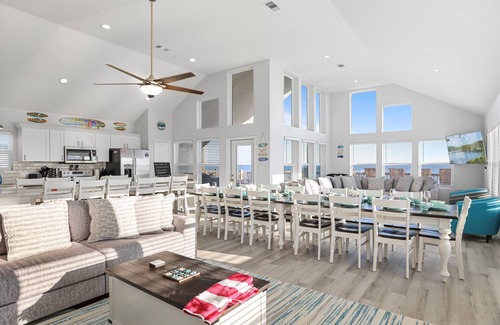 Port Bolivar House | 2BeachfrontHouses! 2HeatedPools! Sleep56! Weddings! Pets! HotTubs! ExtraParking!